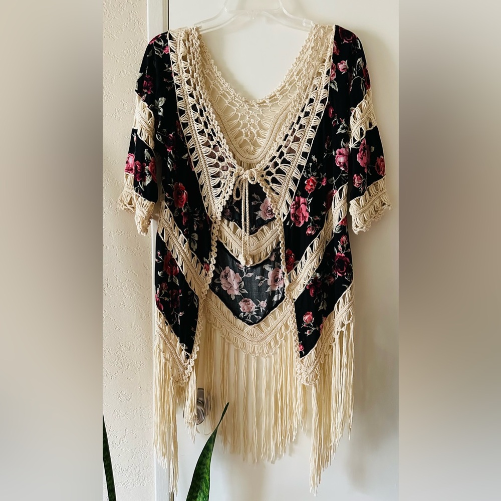 Love J Kimono Floral Fringe
